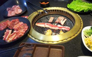 あみやき亭　株主優待　焼肉どんどん